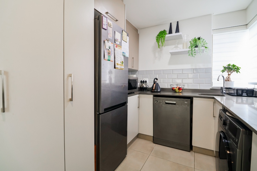 2 Bedroom Property for Sale in Island View Western Cape